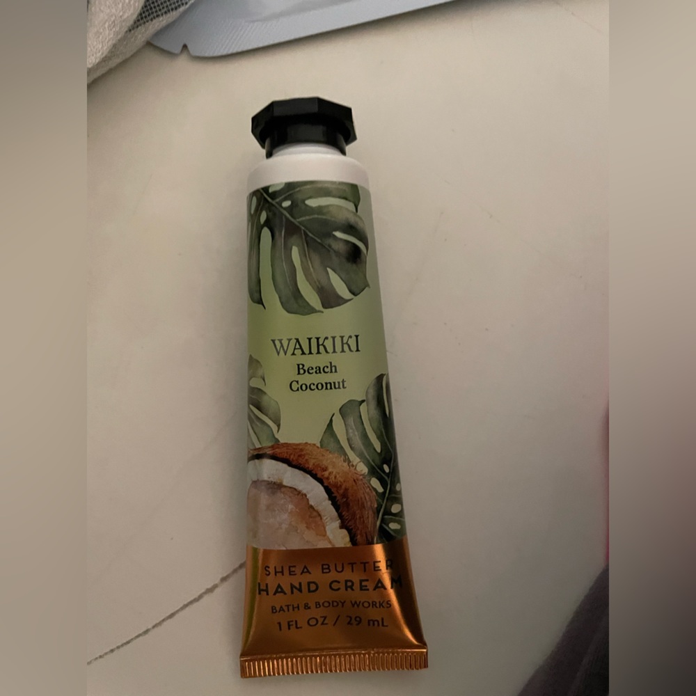 Bath & Body Works hand cream